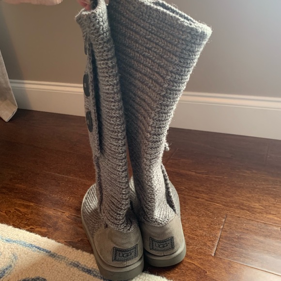 Crocheted Ugg boots - Picture 2 of 6